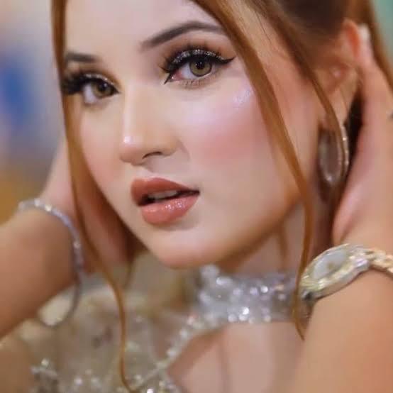 Iclearty Dawn hazel
